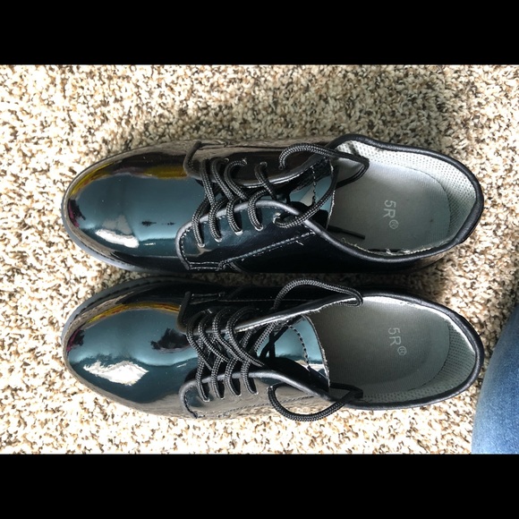 Black dress shoes - Picture 2 of 2